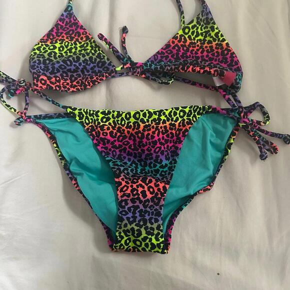 Y2K Victoria Secret Rainbow Cheetah Print Bikini Set - Picture 3 of 5